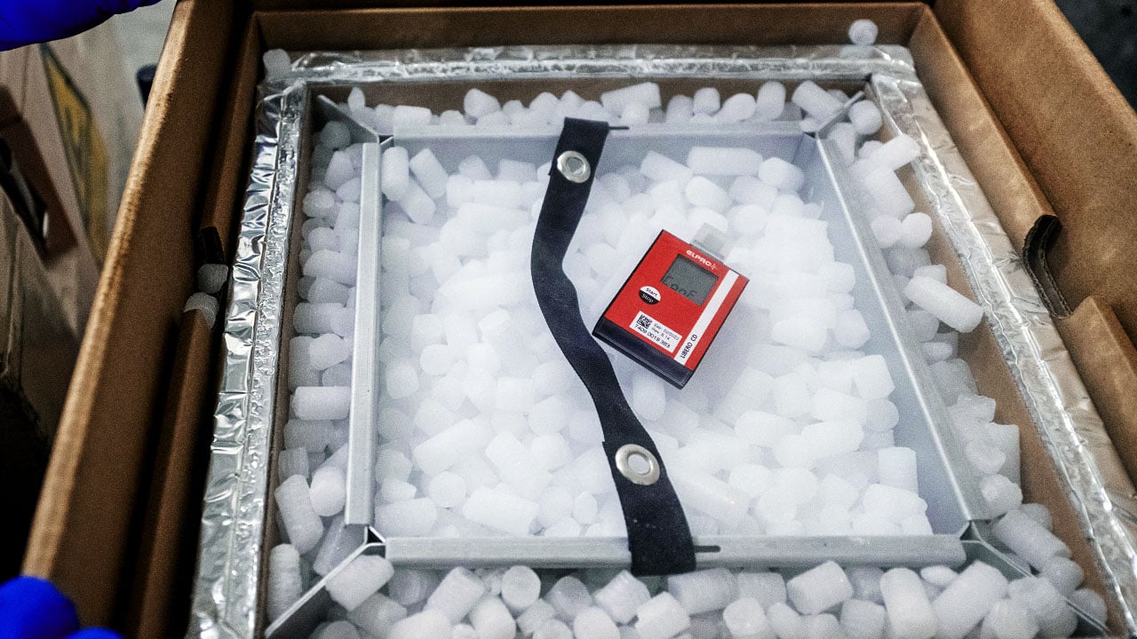 Data Logger in Dry Ice