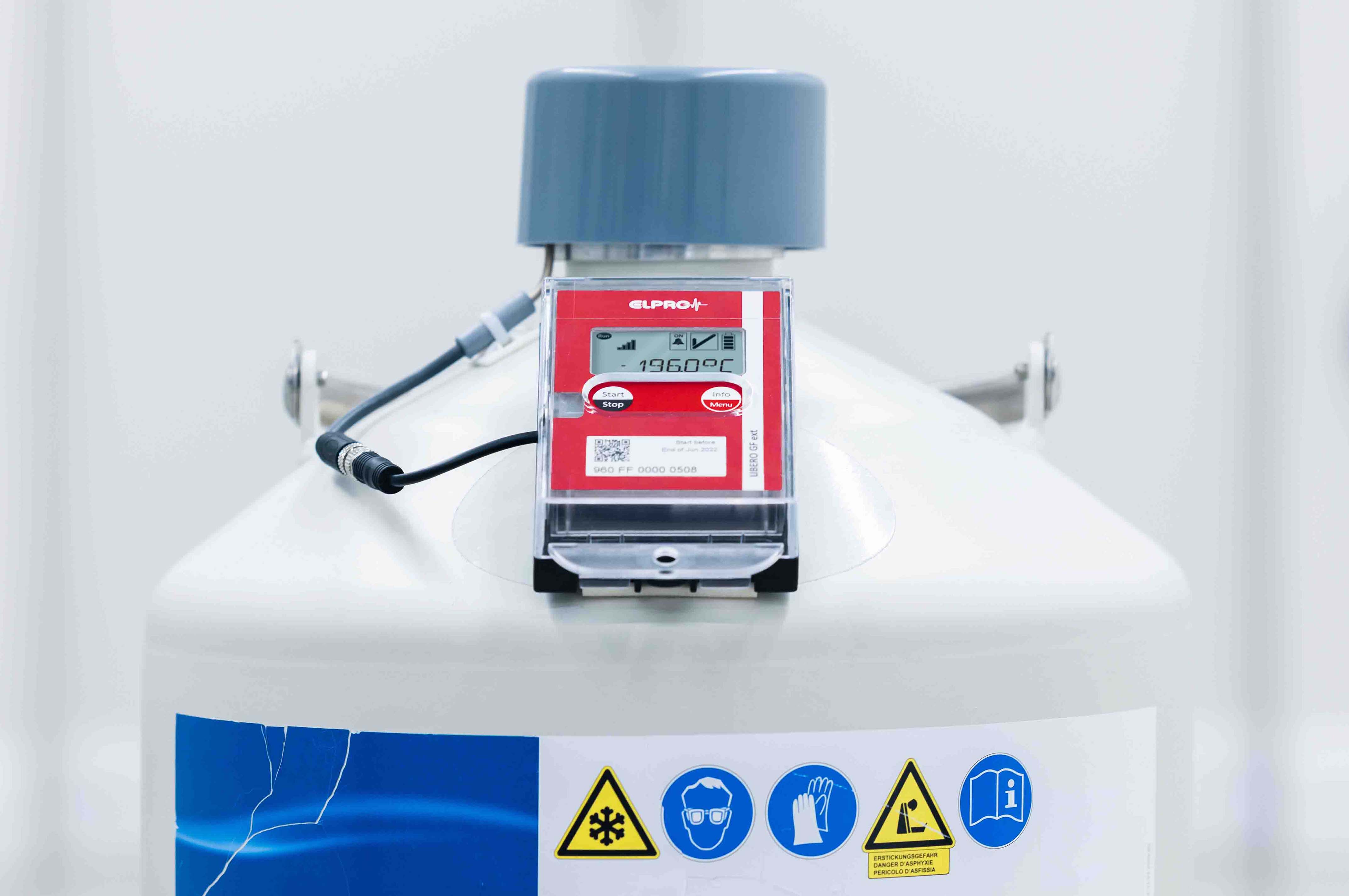 LIBERO GF ext device mounted on a cryogenic container.